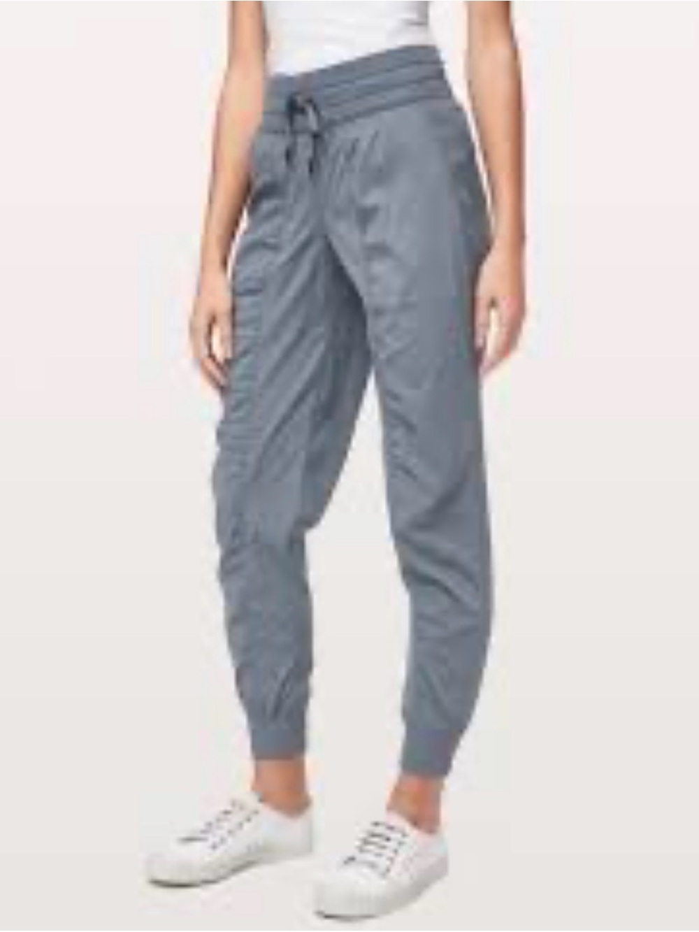 LULULEMON Women’s Dance Studio Mid Rise Crop Size 10
